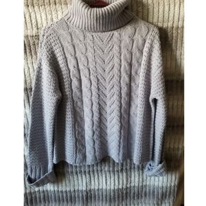 Purple/gray turtleneck sweater